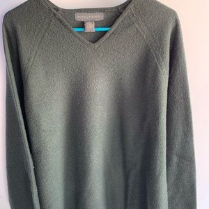 Banana Republic sweater size L.